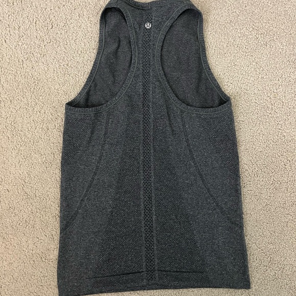 Lululemon Exercise Tank Top - Picture 2 of 4